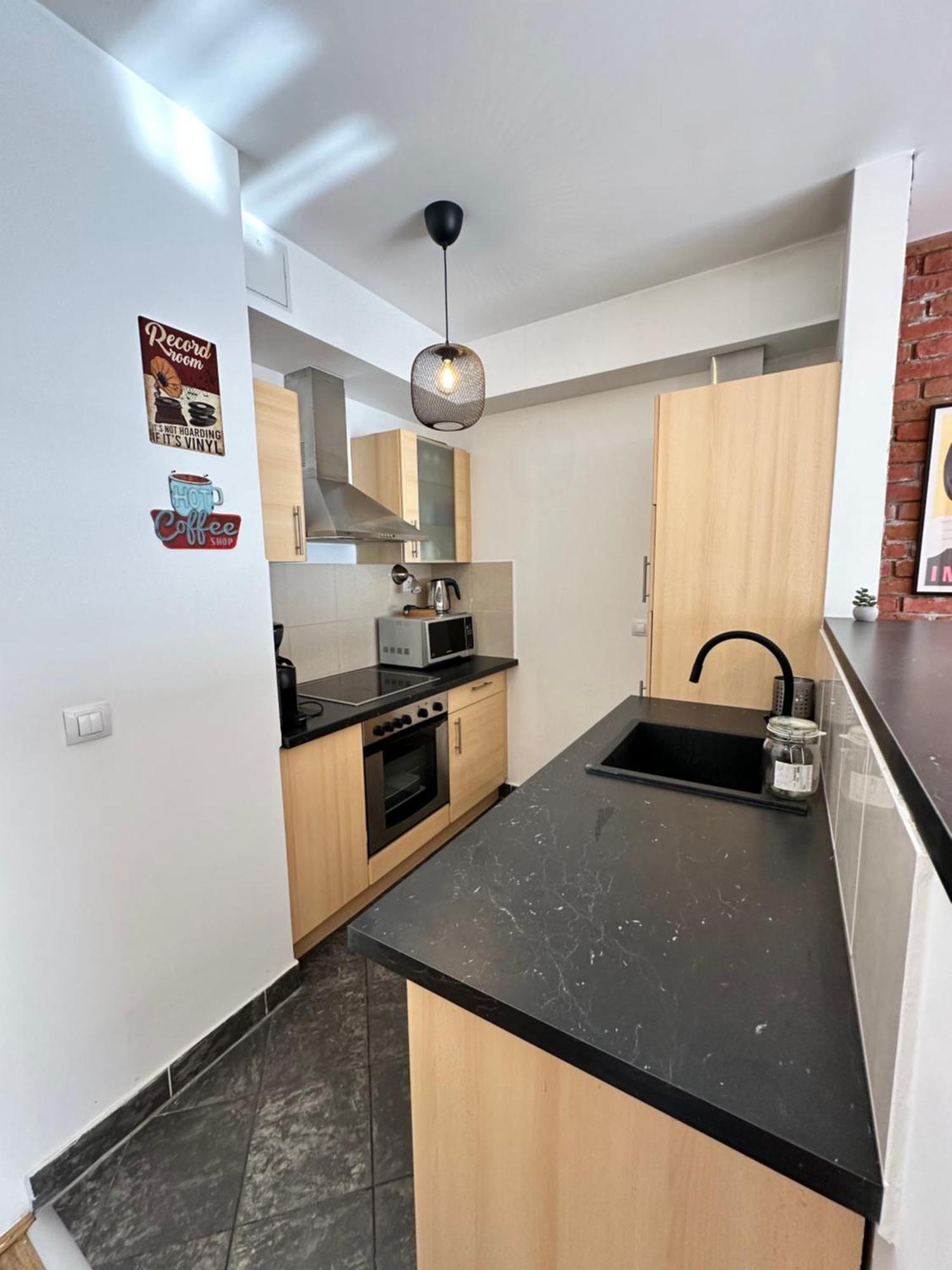 Vinyl Gozsdu Apartament *